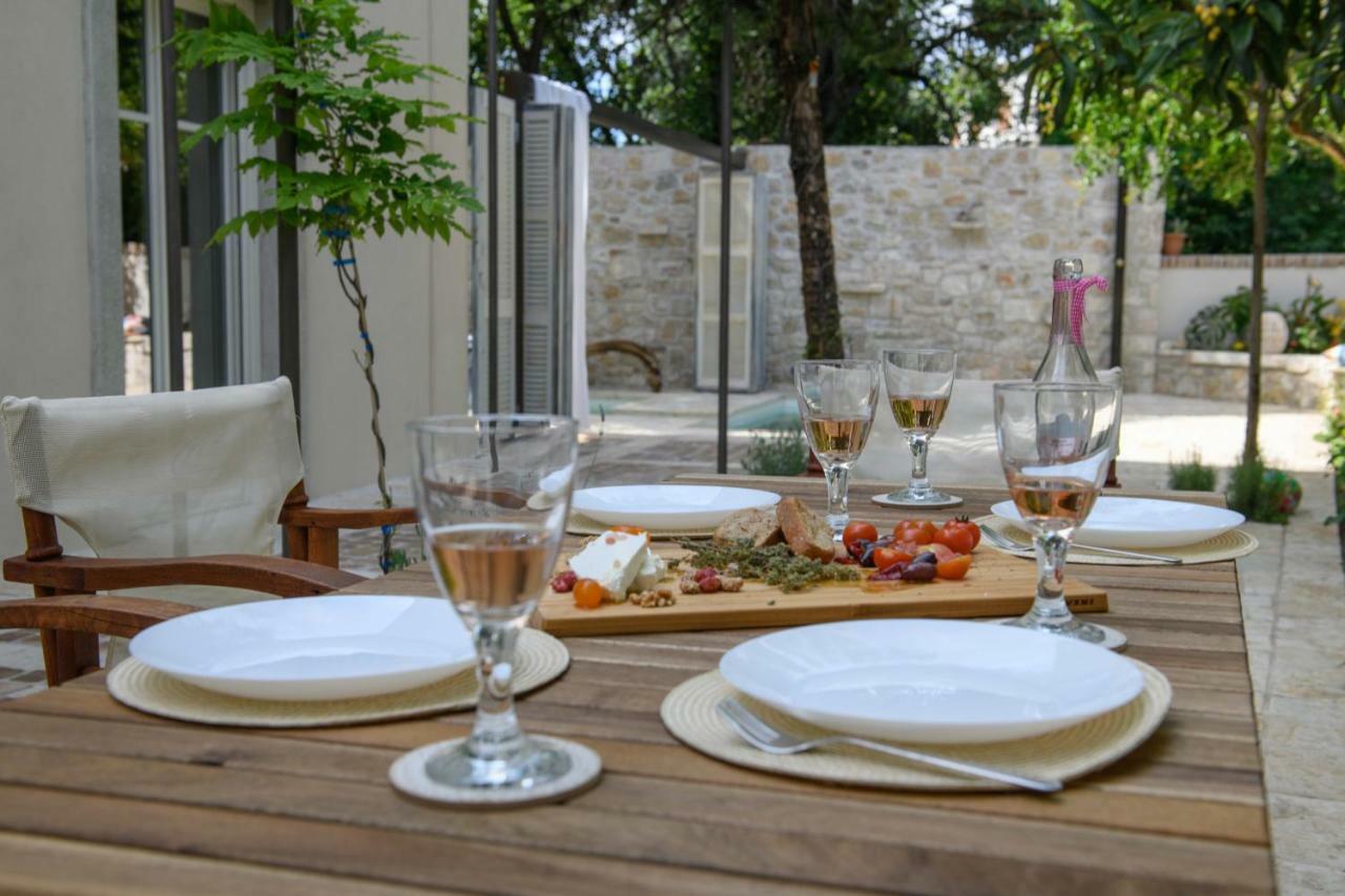 Carpofoli Corfu
